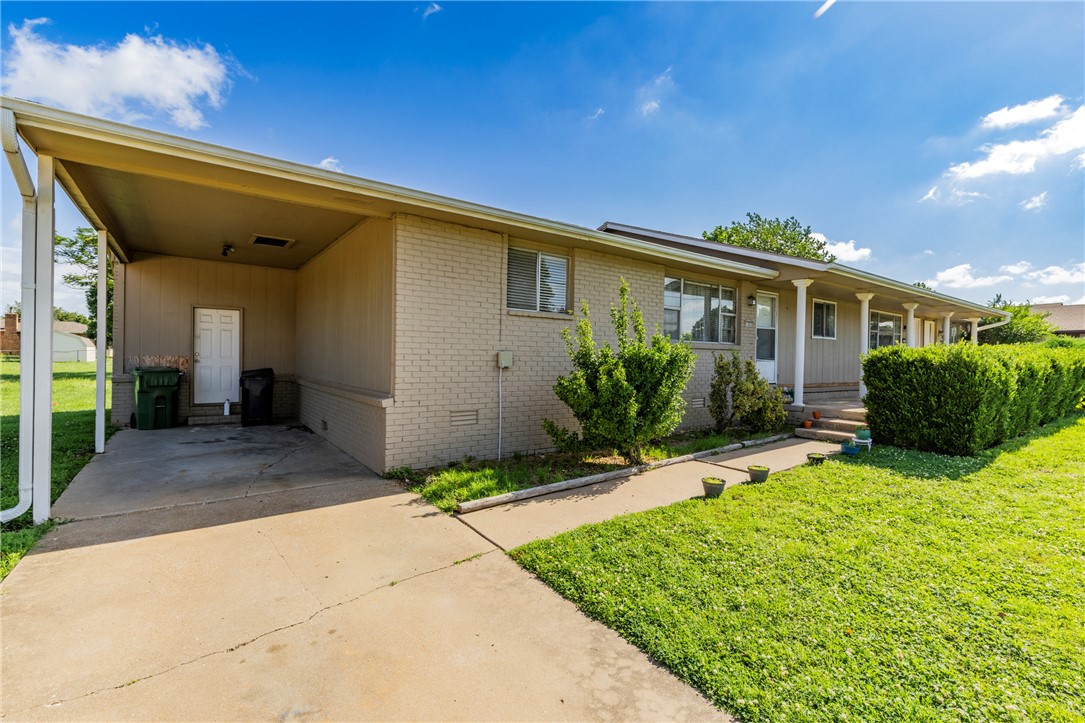 1323, 1325, 1327 Price Lane