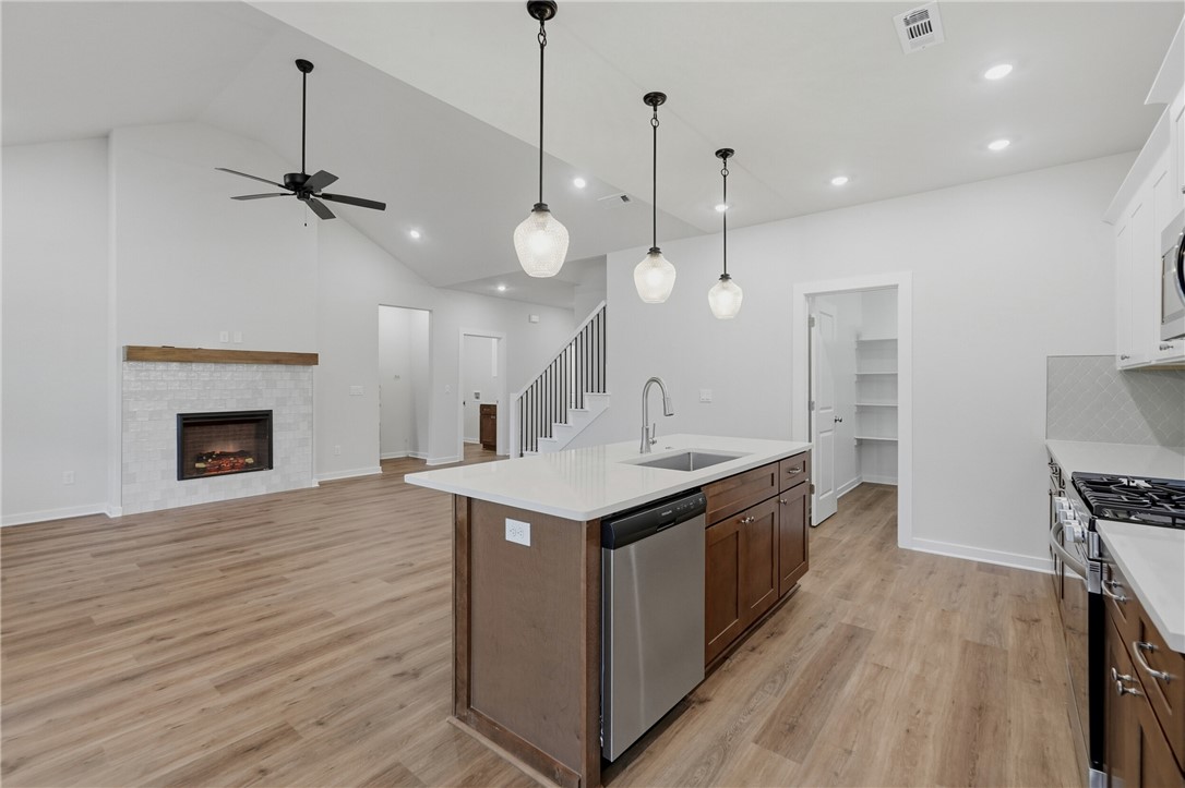 2303 Cassidy Court