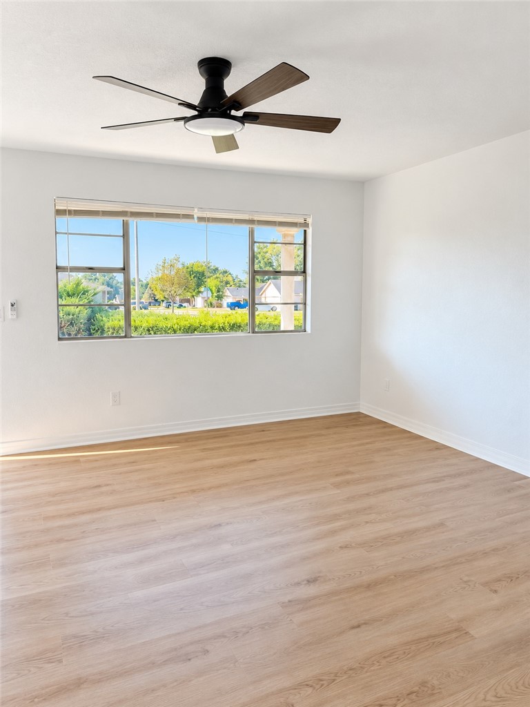 1325 W Price Lane