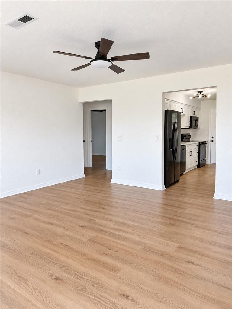 1325 W Price Lane