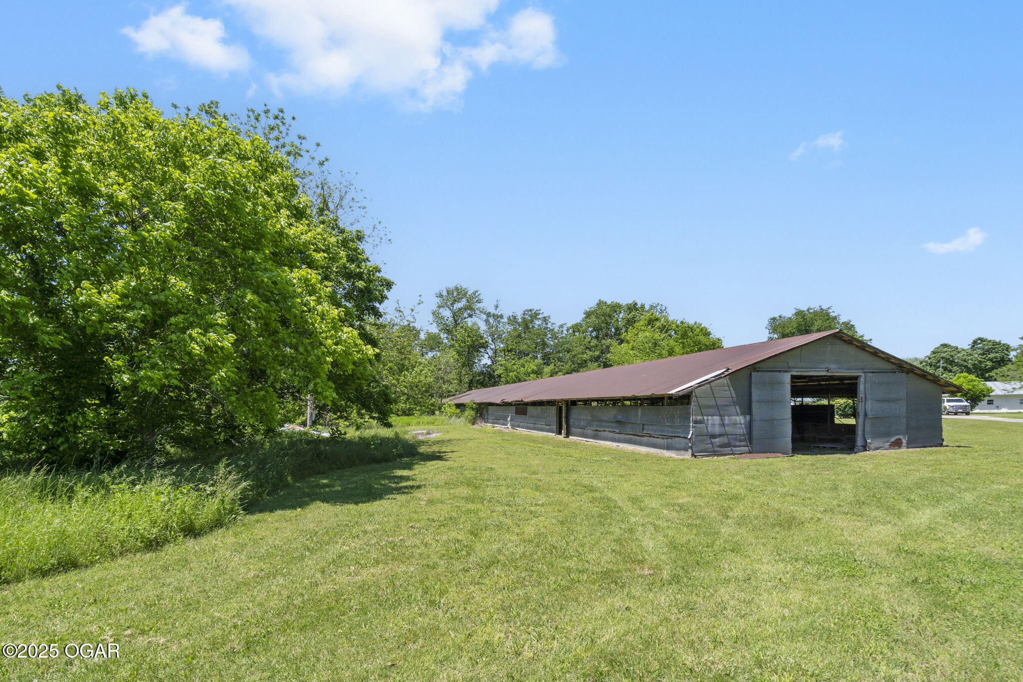 267/271 Knox Lane 19+/- Acres
