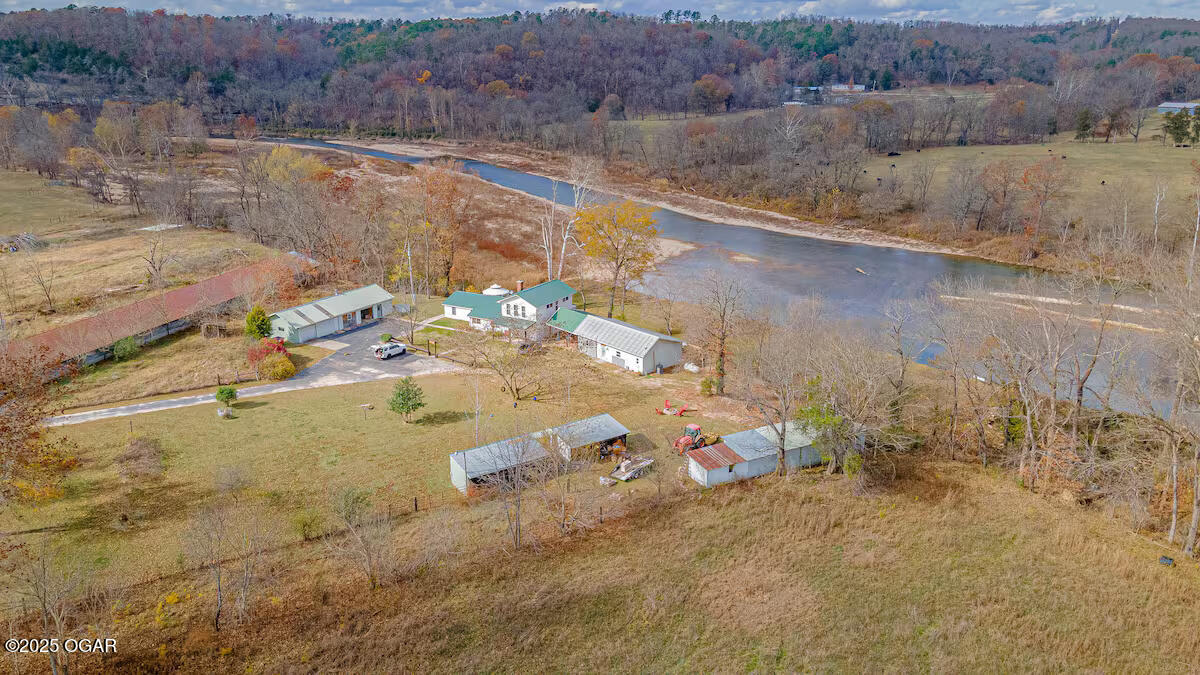 267/271 Knox Lane 19+/- Acres