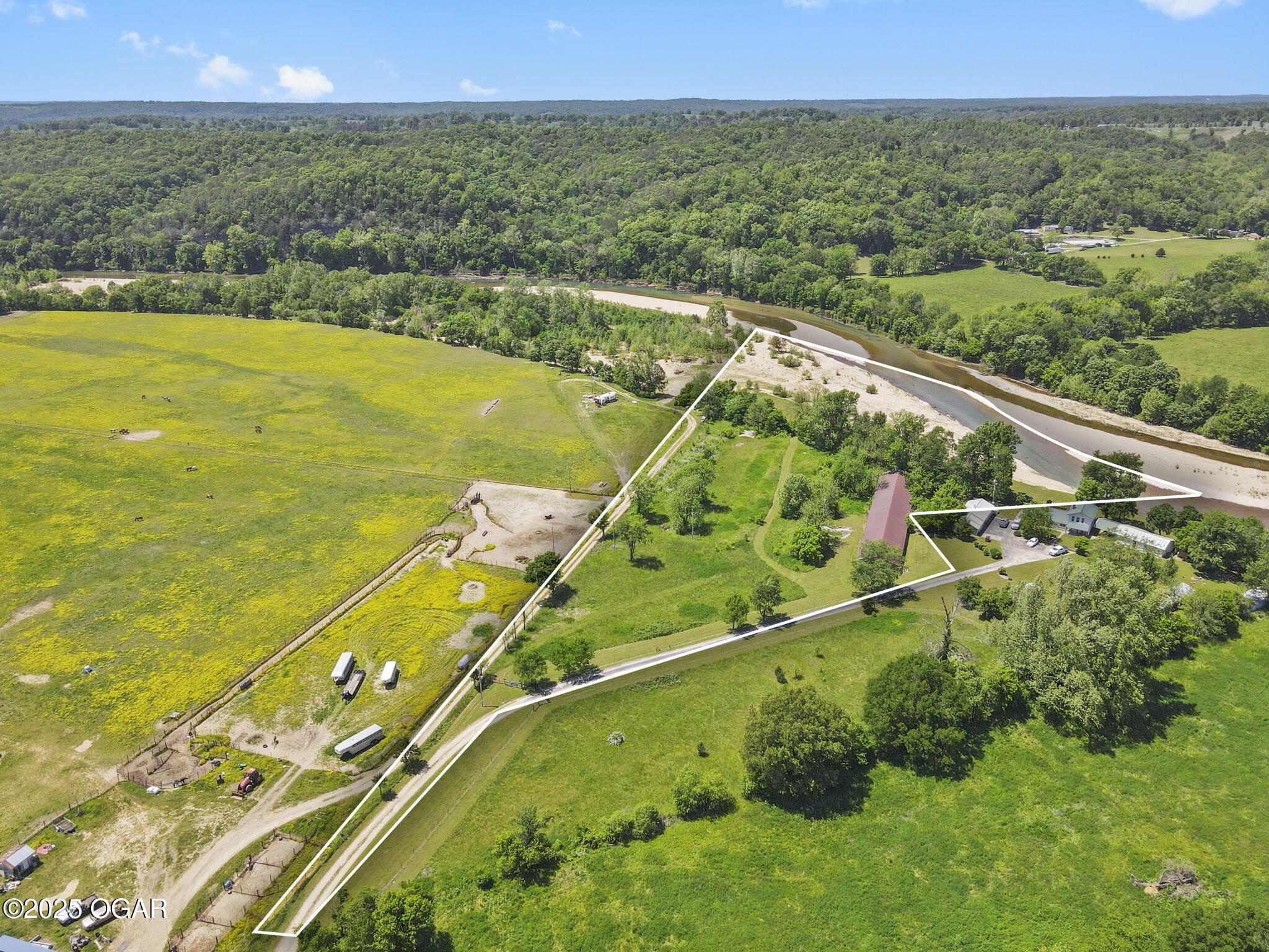 267/271 Knox Lane 19+/- Acres