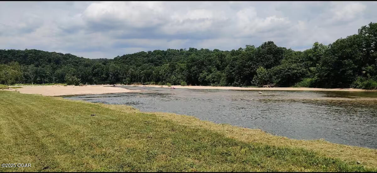 267/271 Knox Lane 19+/- Acres