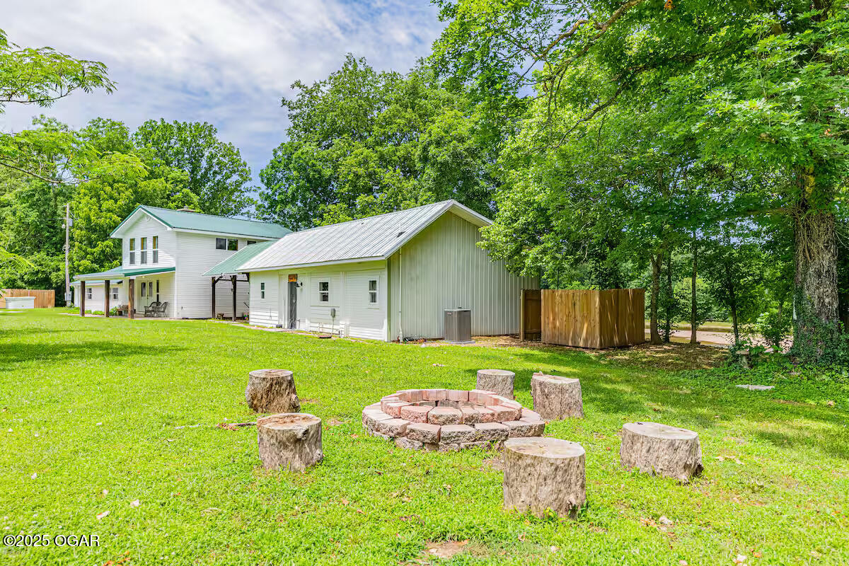 267/271 Knox Lane 19+/- Acres