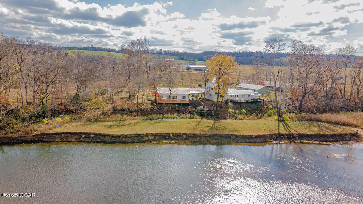 267/271 Knox Lane 19+/- Acres