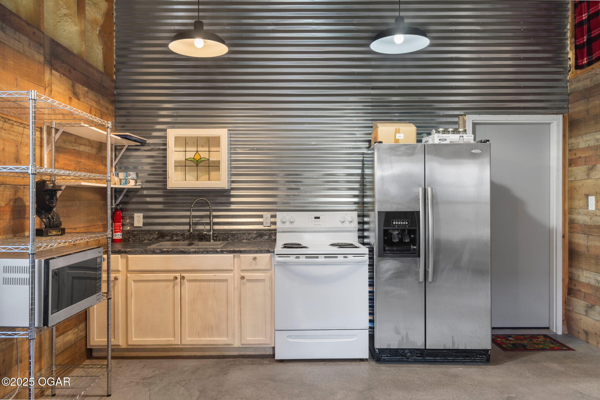 595 S Oakwood Trail, Noel