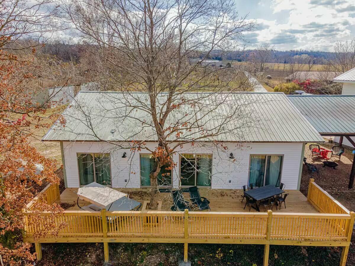 267/271 Knox Lane 19+/- Acres Lane
