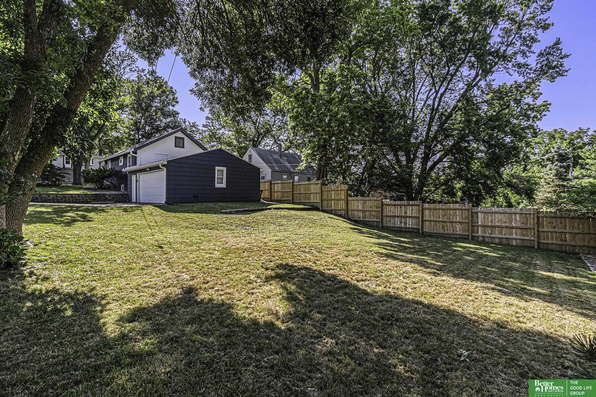 7752 N 37th Street