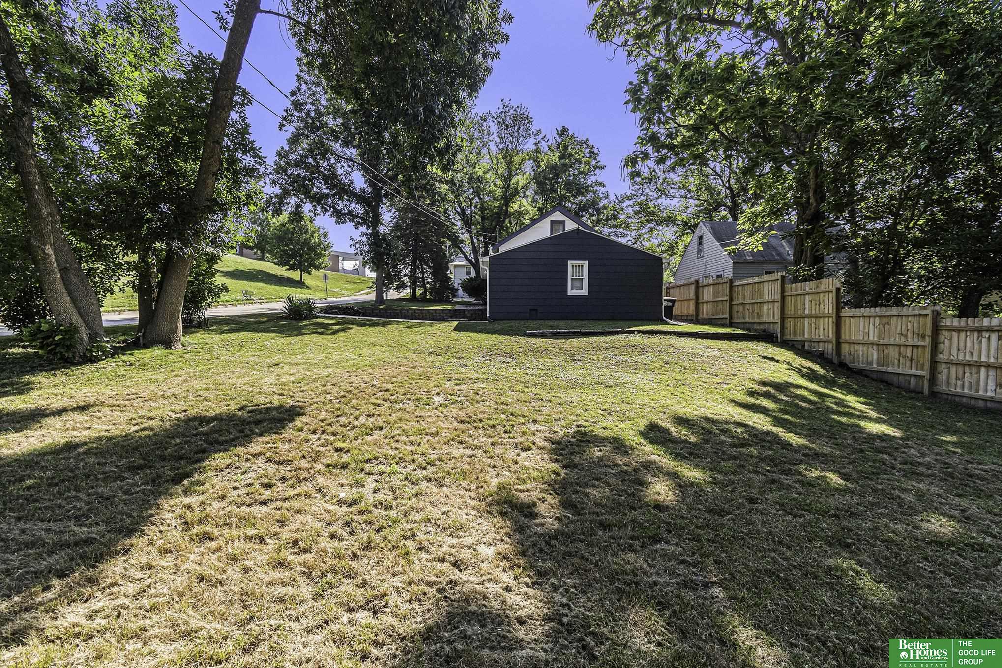 7752 N 37th Street