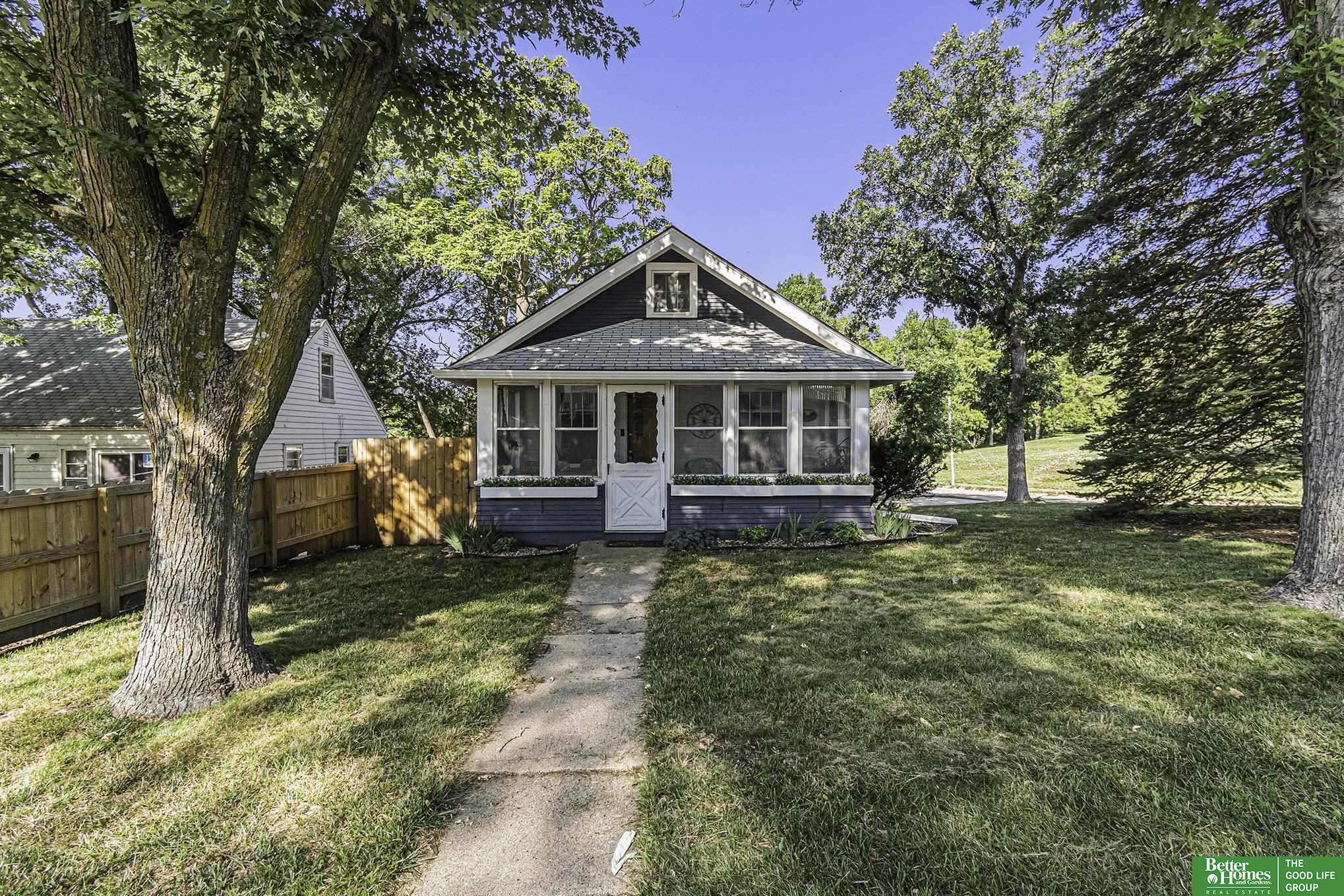 7752 N 37th Street