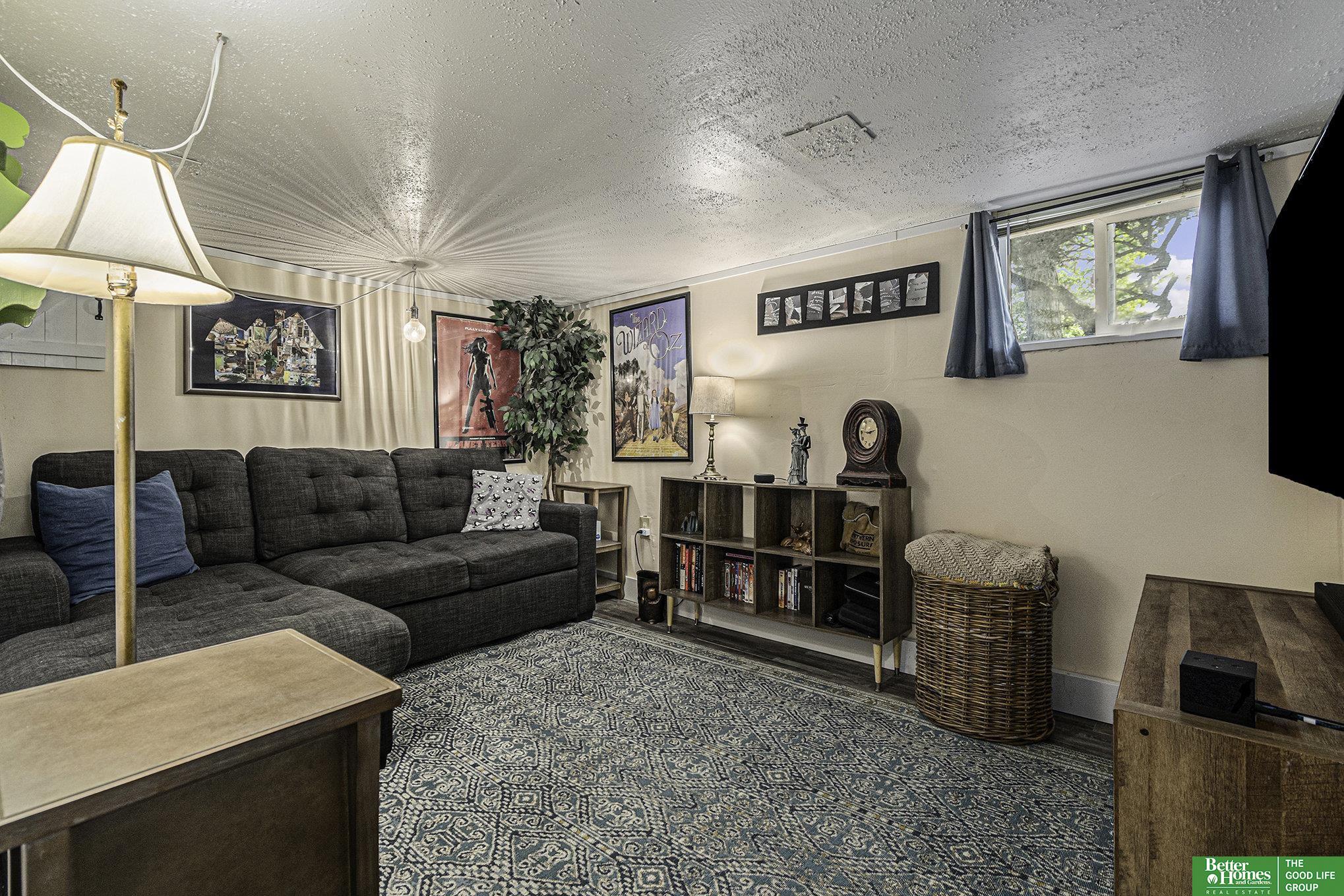 7752 N 37th Street