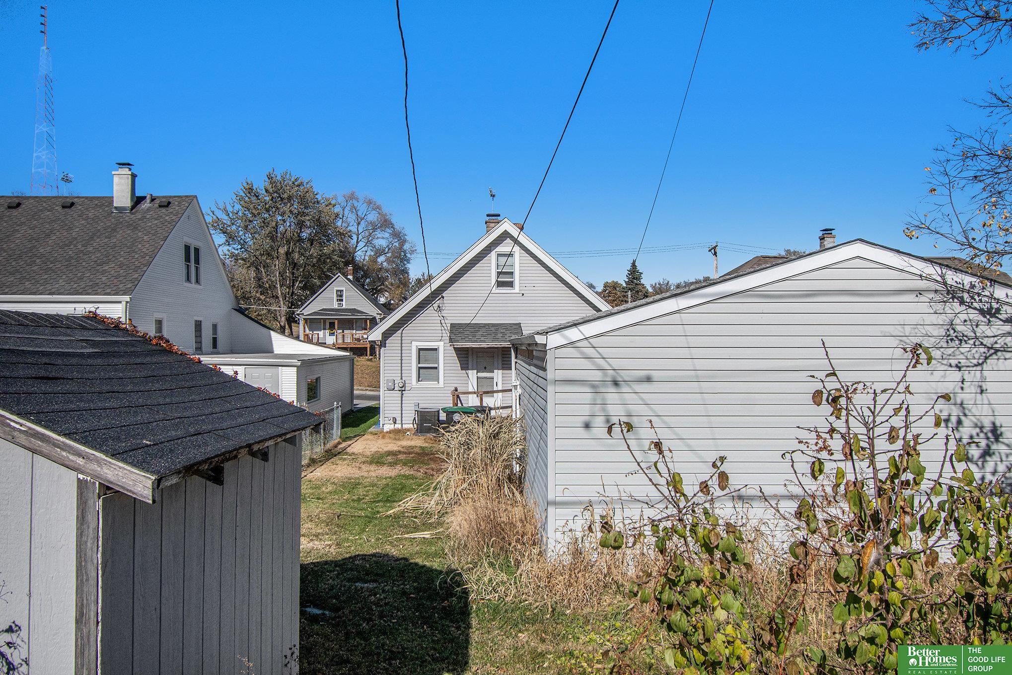 5031 Maple Street