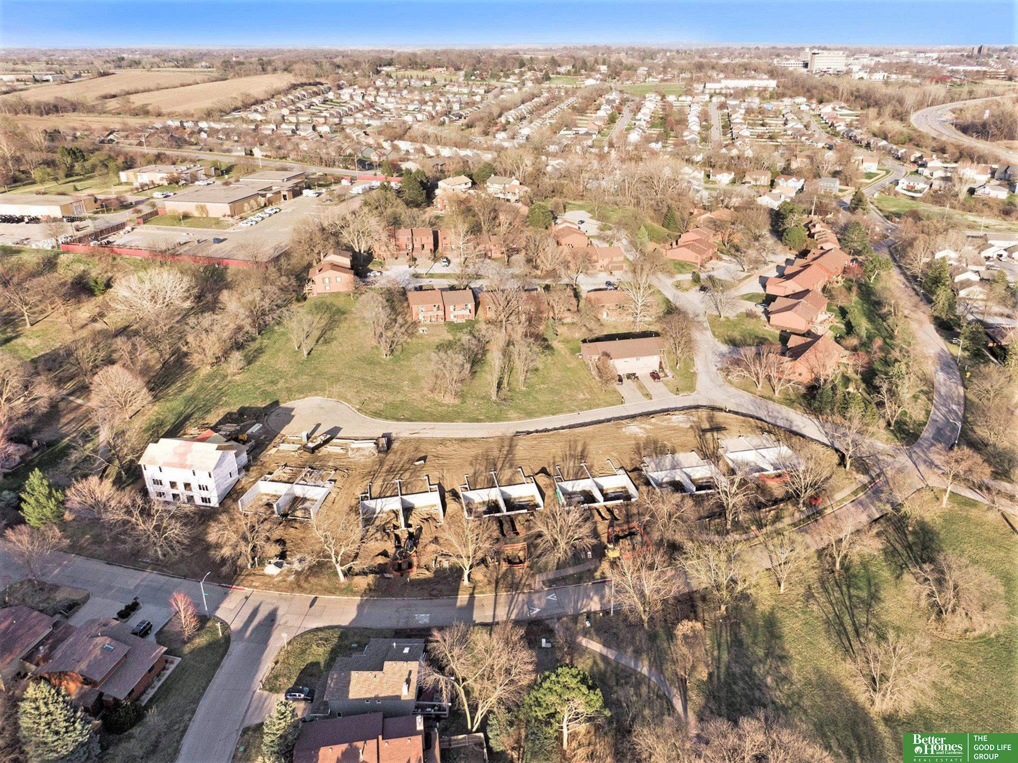 7166 N 79th Court