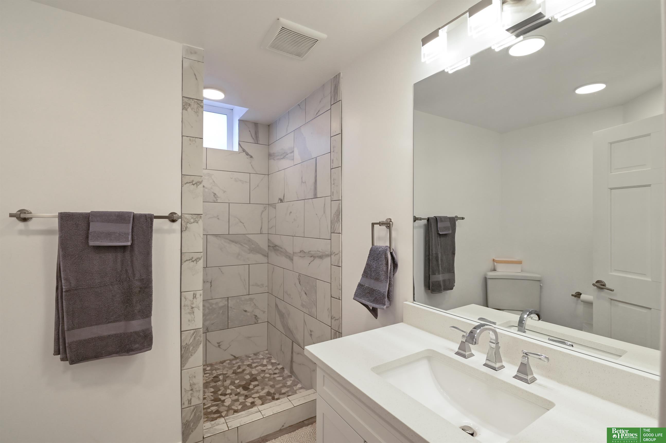 5519 NW Radial Highway
