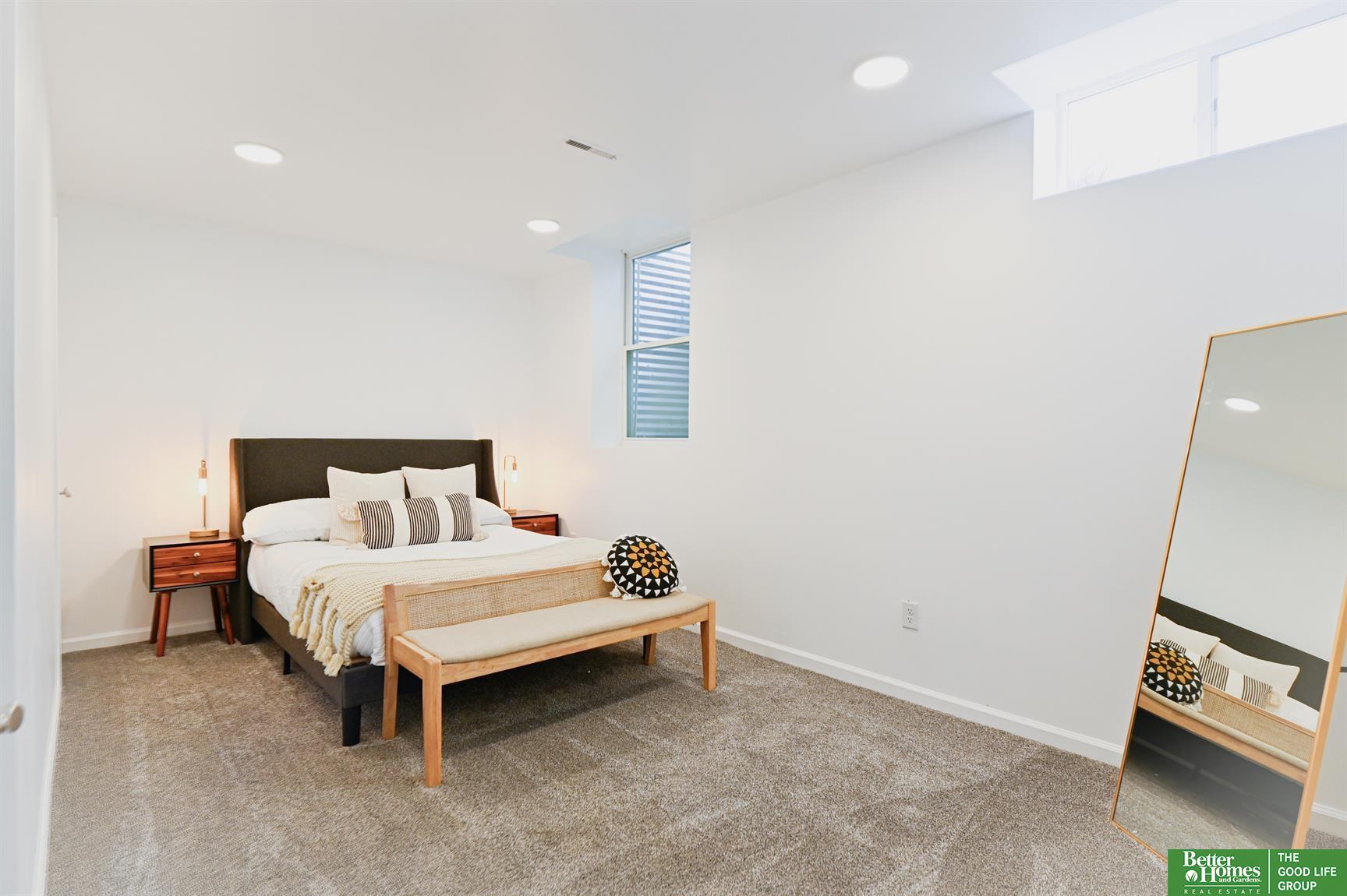 5519 NW Radial Highway