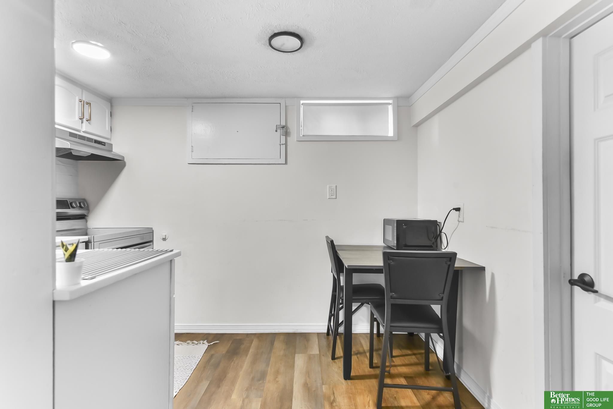 2707 S 10 Street, Omaha