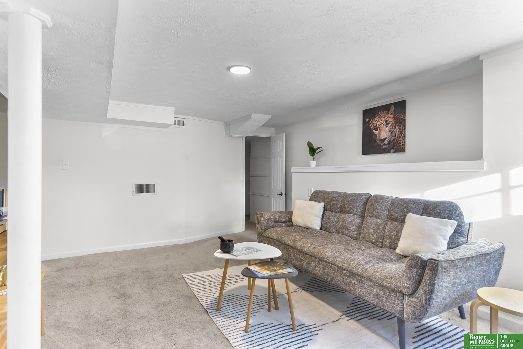 2707 S 10 Street, Omaha