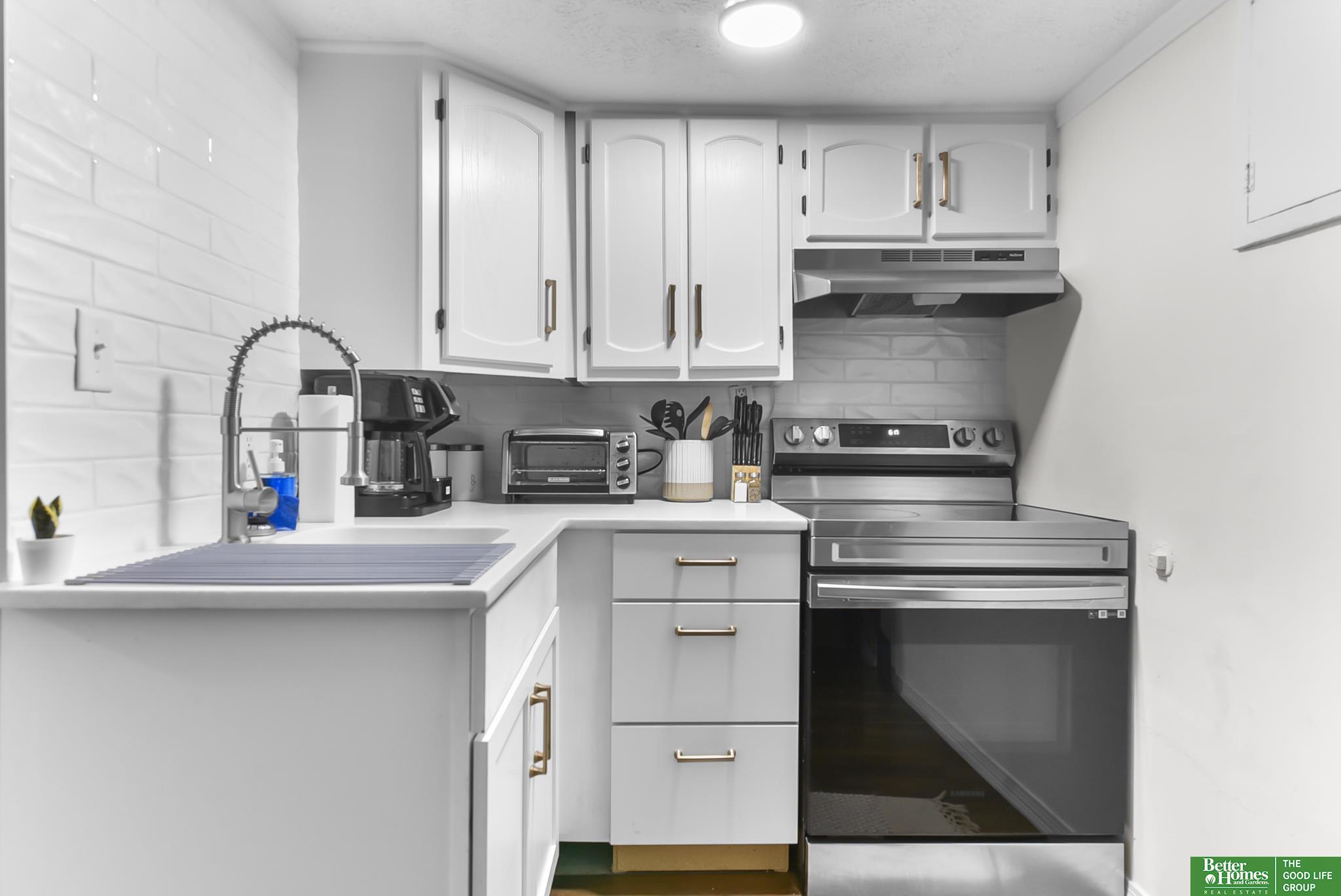 2707 S 10 Street, Omaha