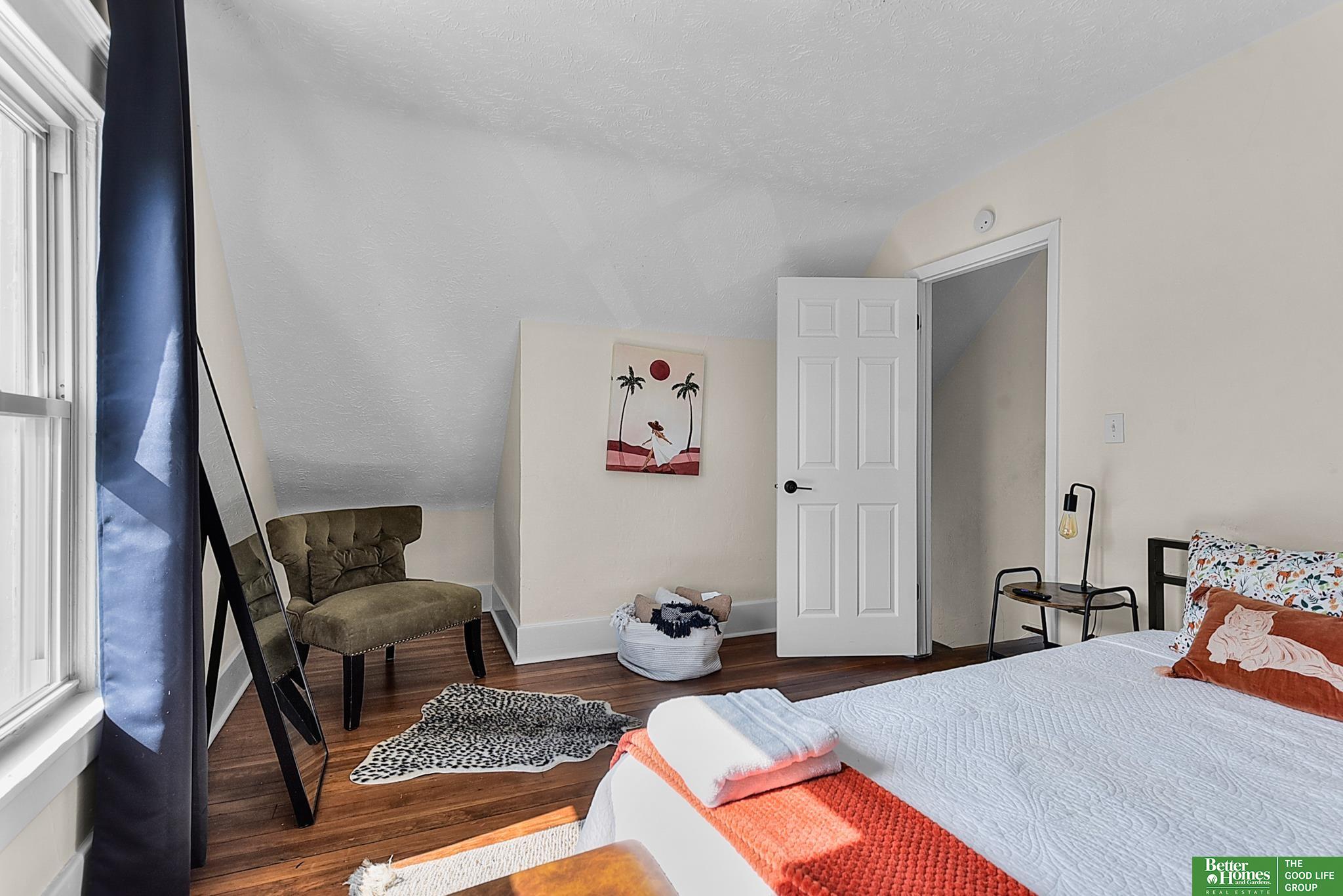 2707 S 10 Street, Omaha