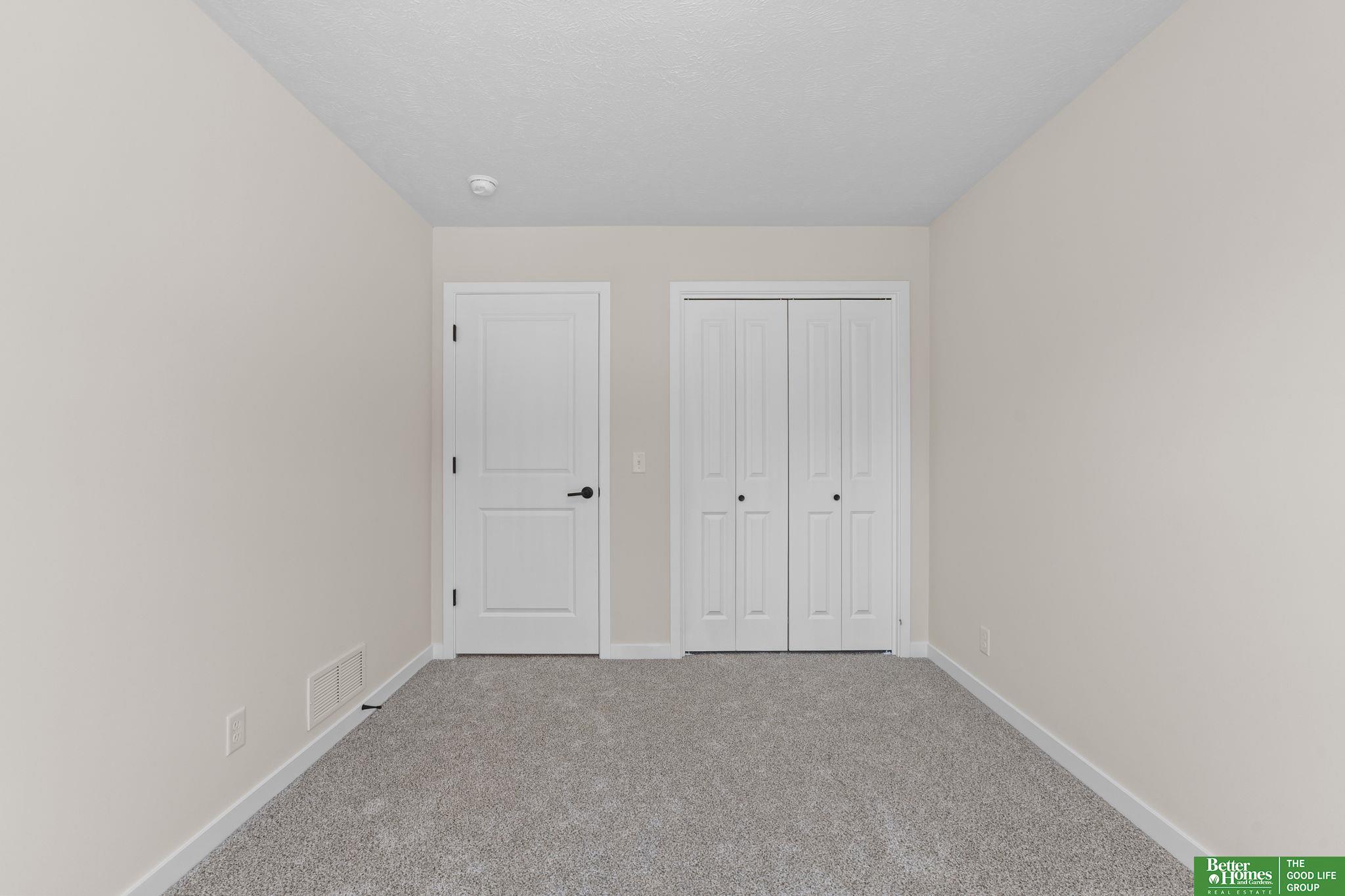 7162 N 79th Court