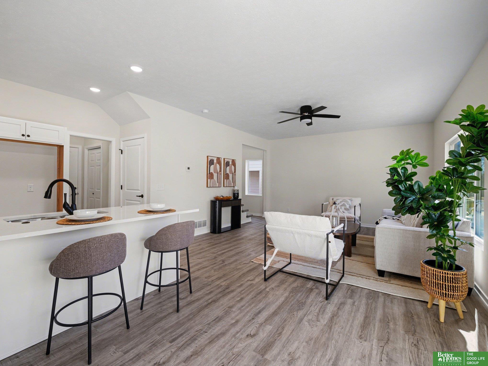 7162 N 79th Court