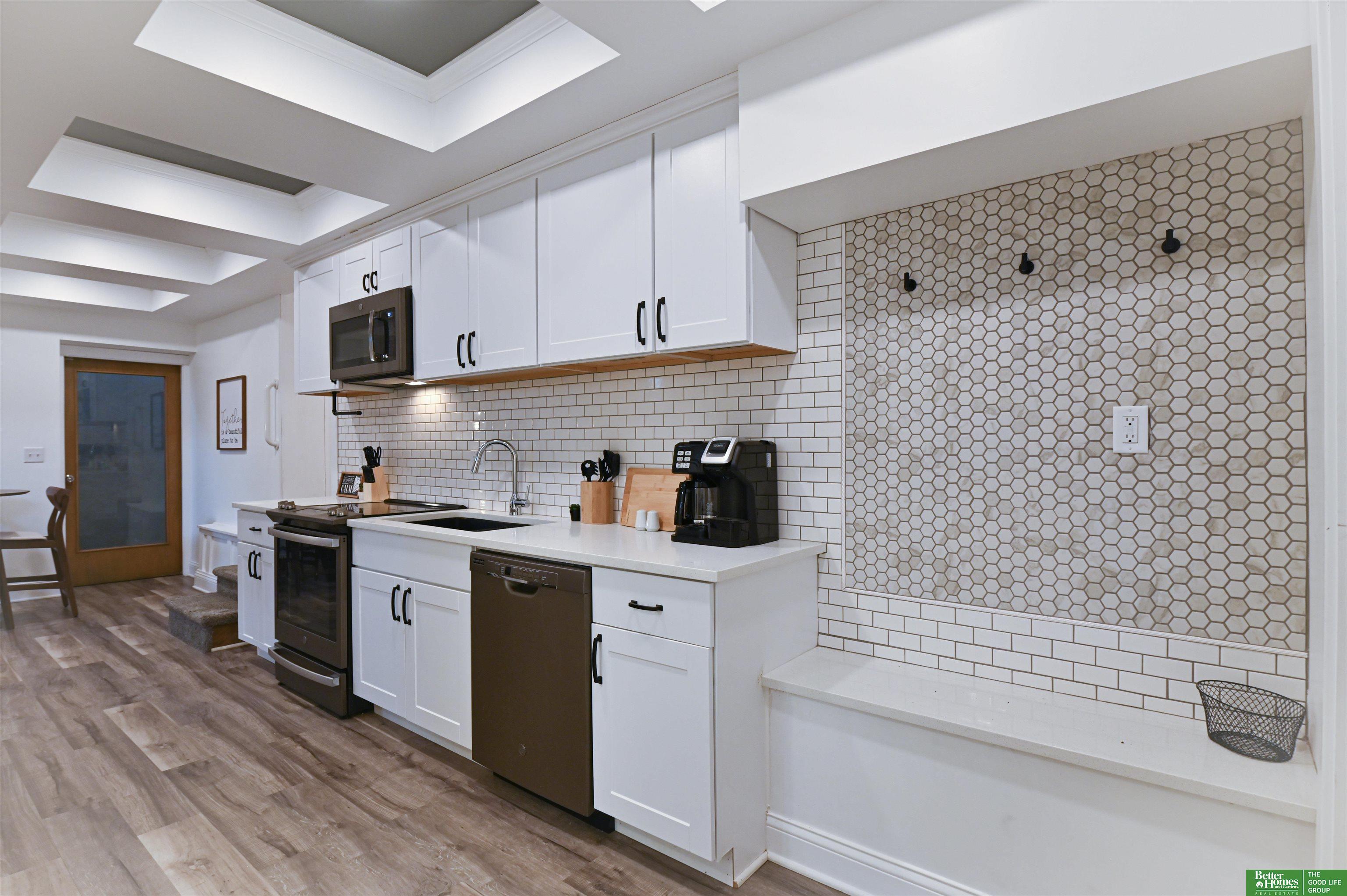 5519 NW Radial Highway