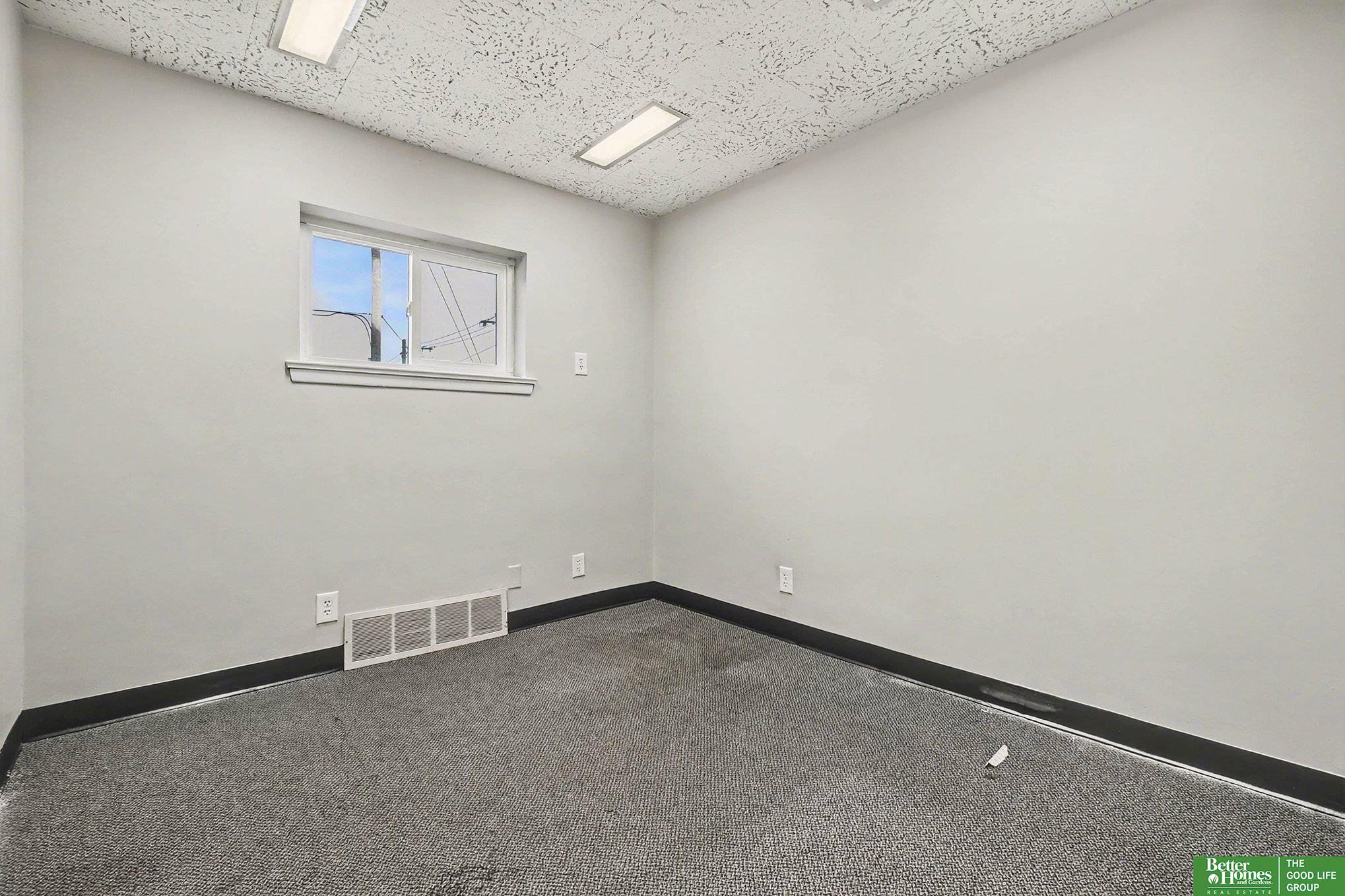 5519 NW Radial Highway