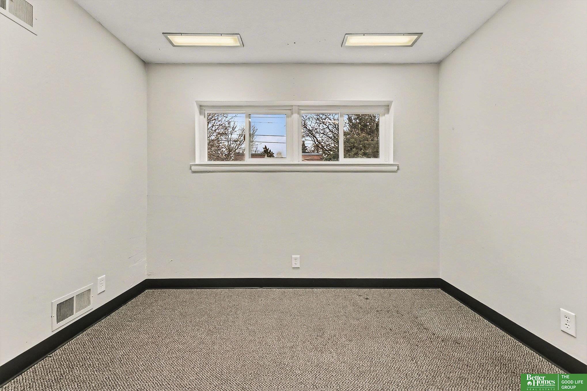 5519 NW Radial Highway