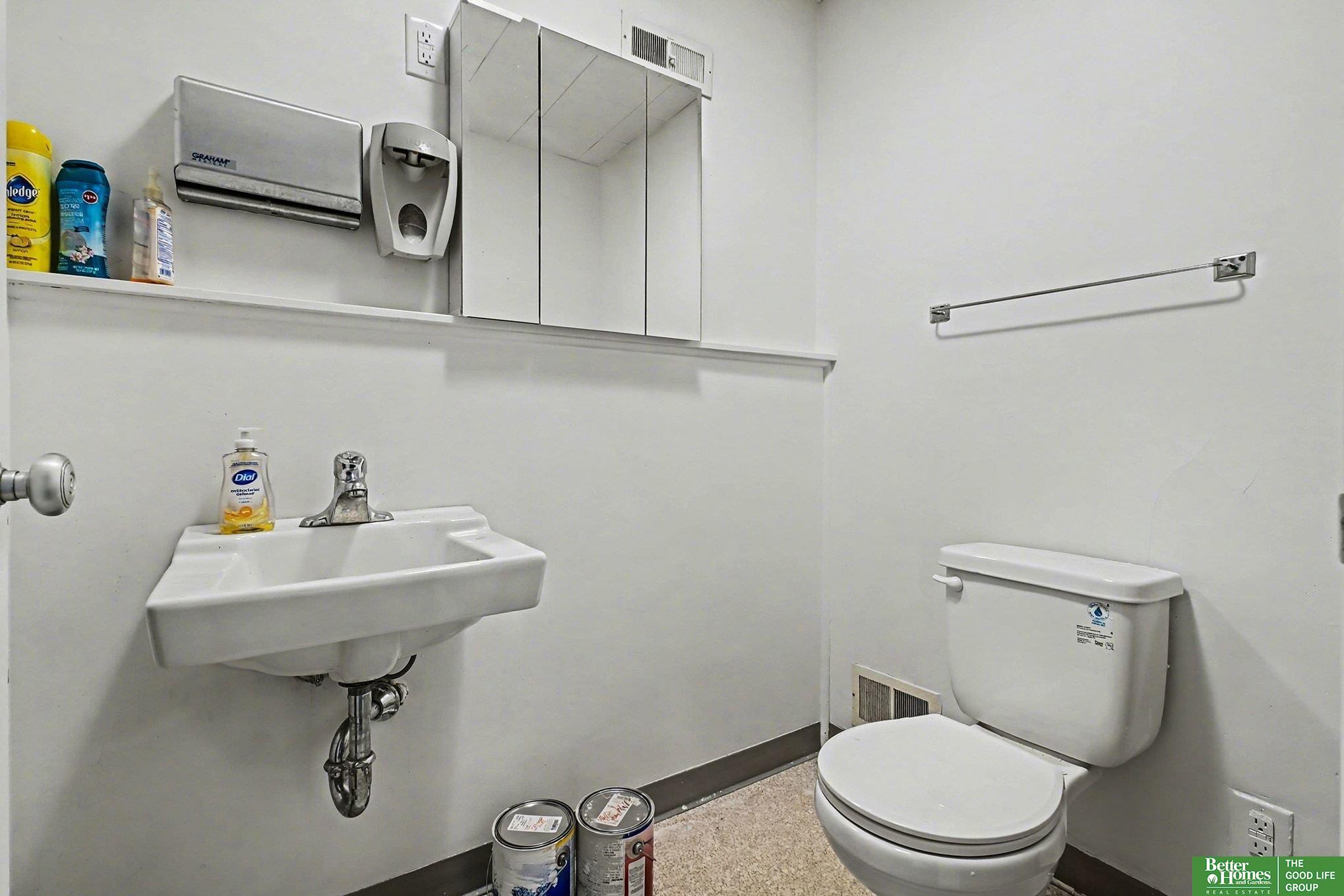 5519 NW Radial Highway