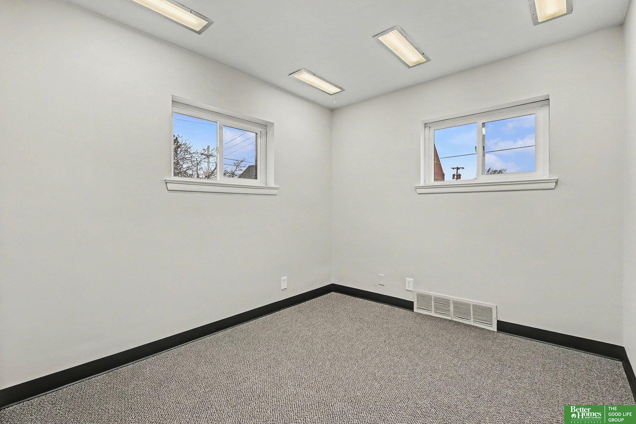 5519 NW Radial Highway