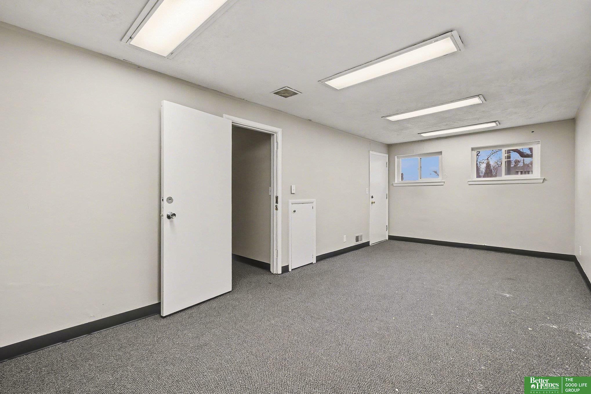 5519 NW Radial Highway