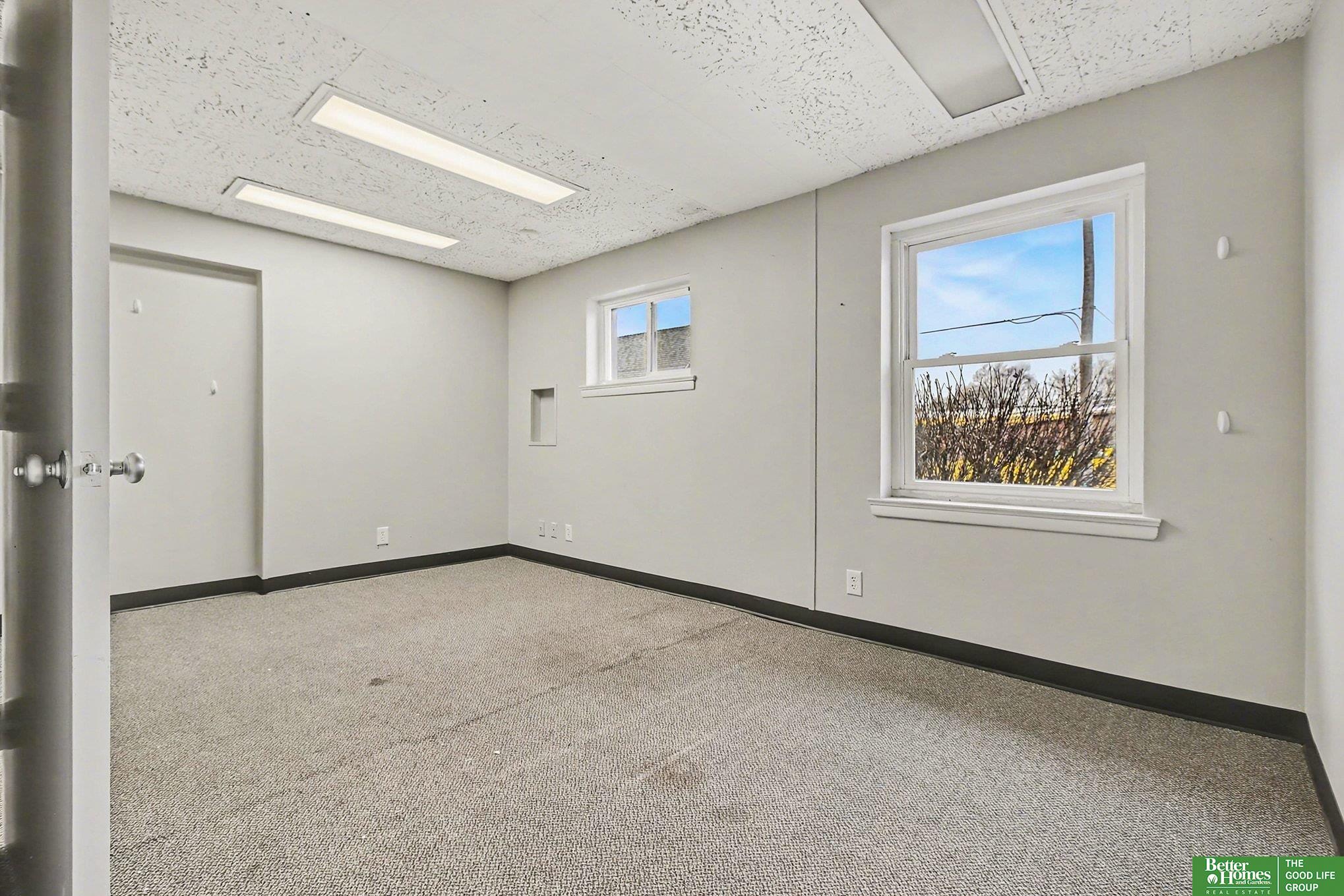 5519 NW Radial Highway