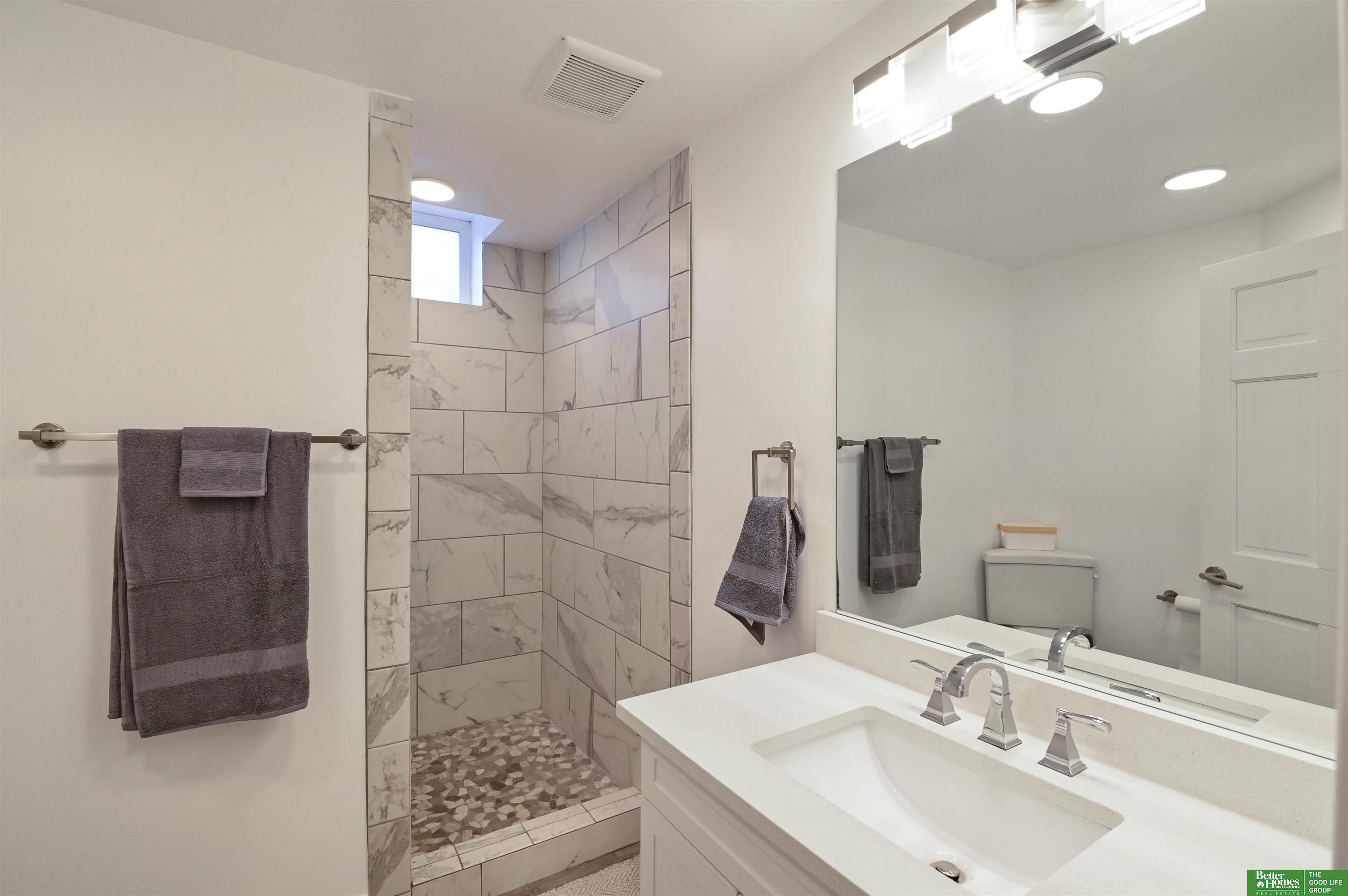 5519 NW Radial Highway