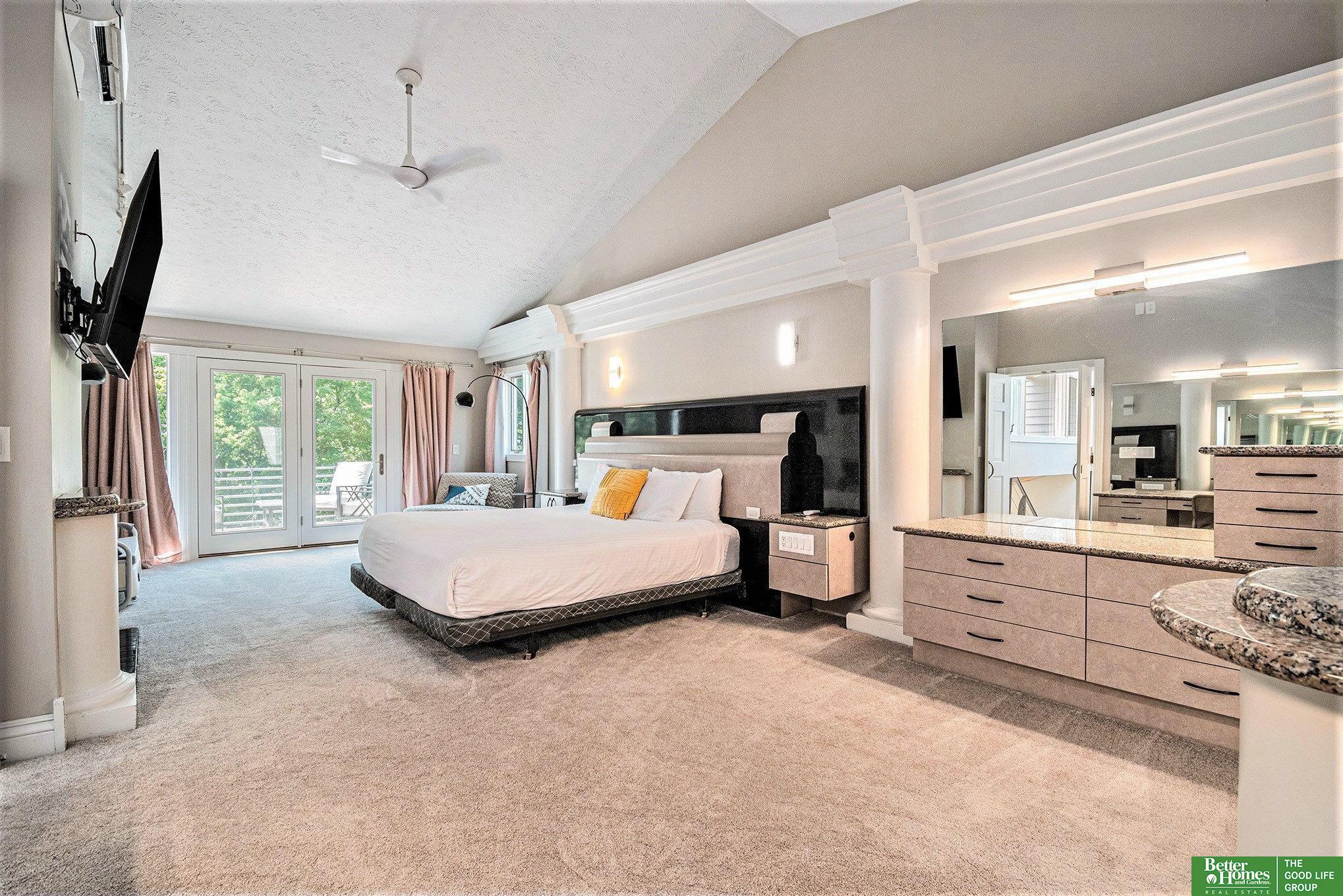 21811 Hillandale Drive