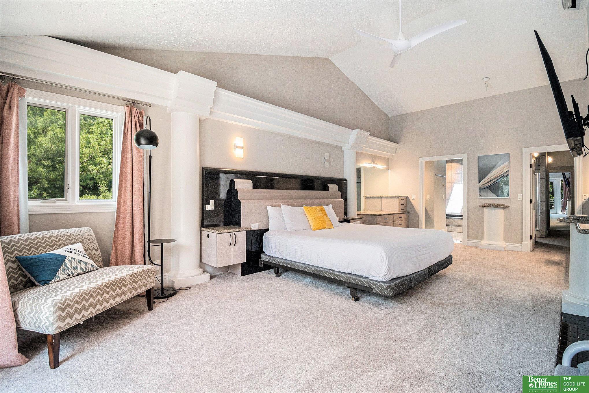 21811 Hillandale Drive