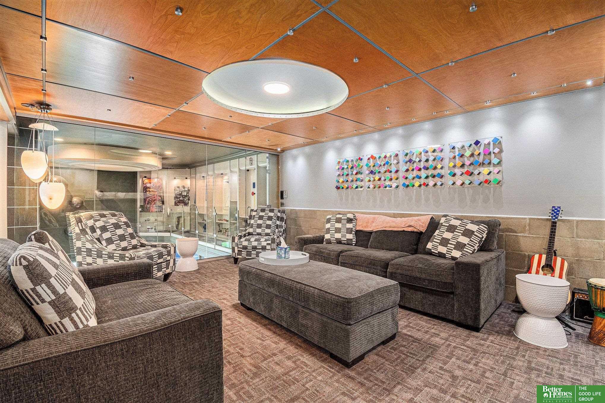 21811 Hillandale Drive