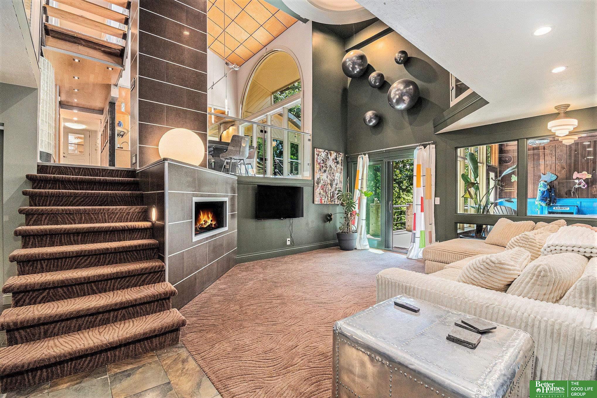 21811 Hillandale Drive