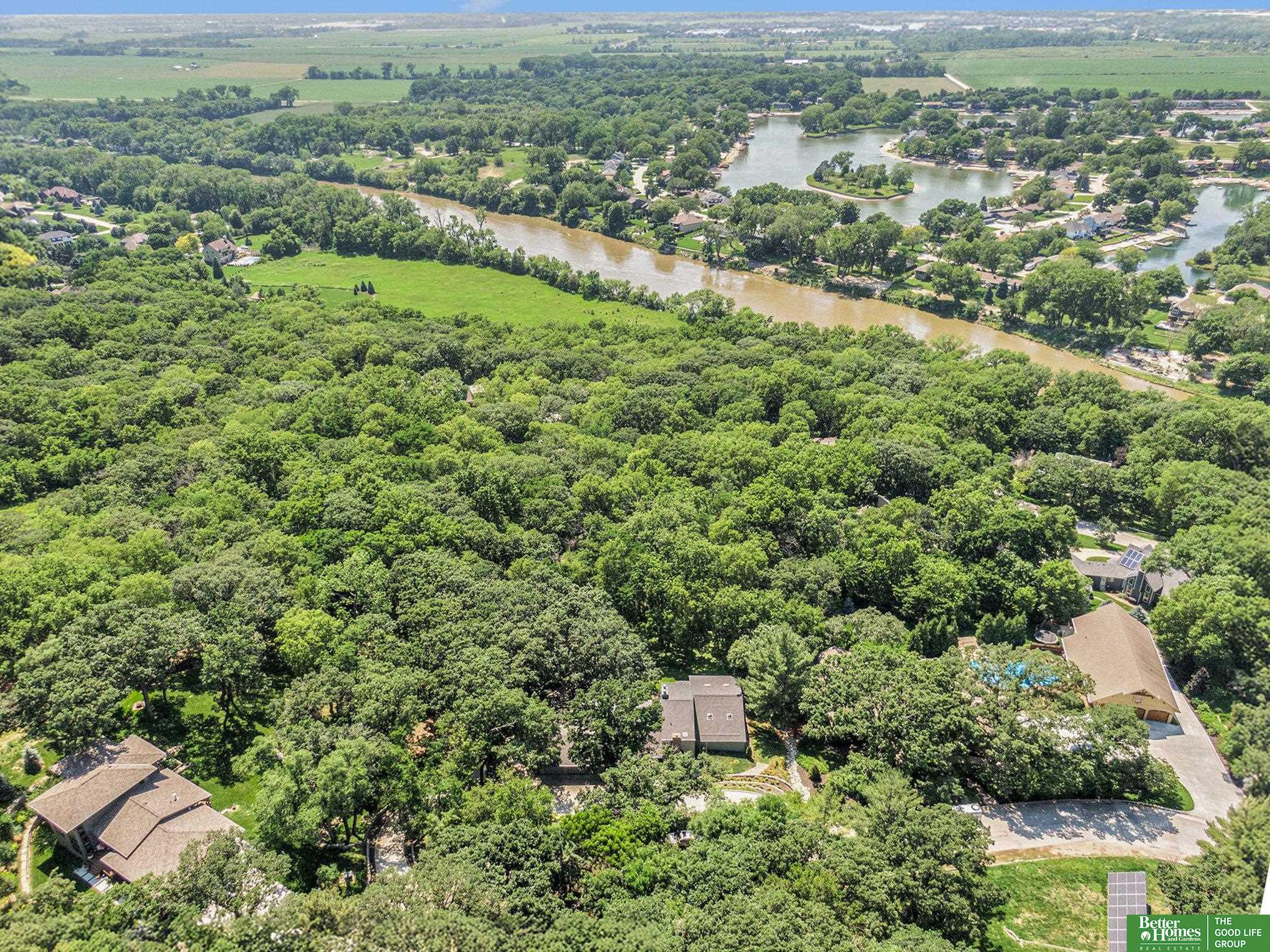 21811 Hillandale Drive