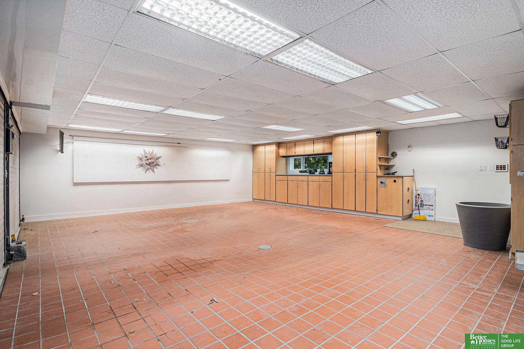 21811 Hillandale Drive