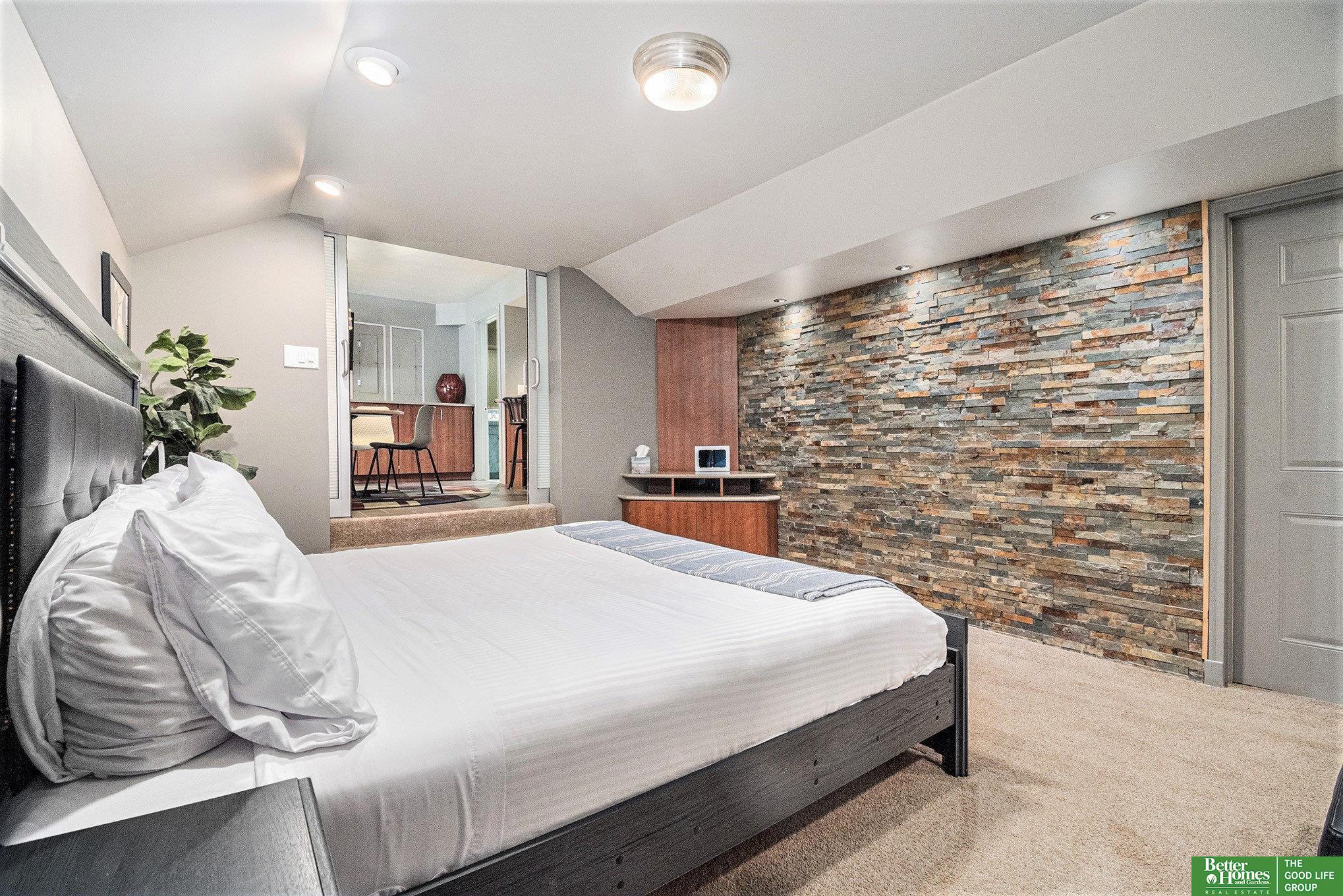 21811 Hillandale Drive