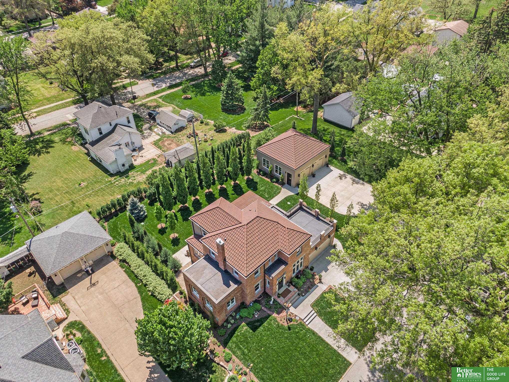 1020 E Valley Street