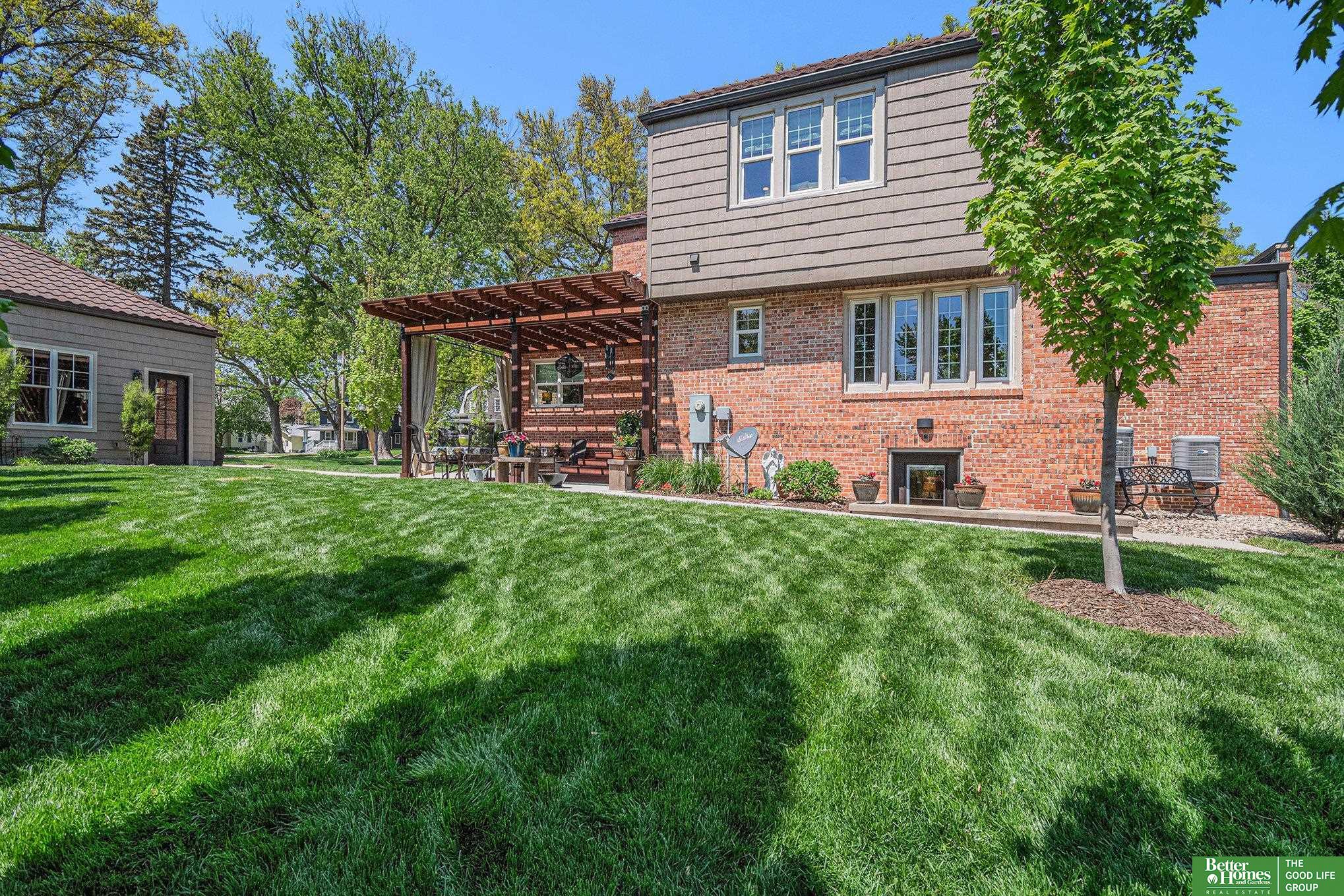 1020 E Valley Street