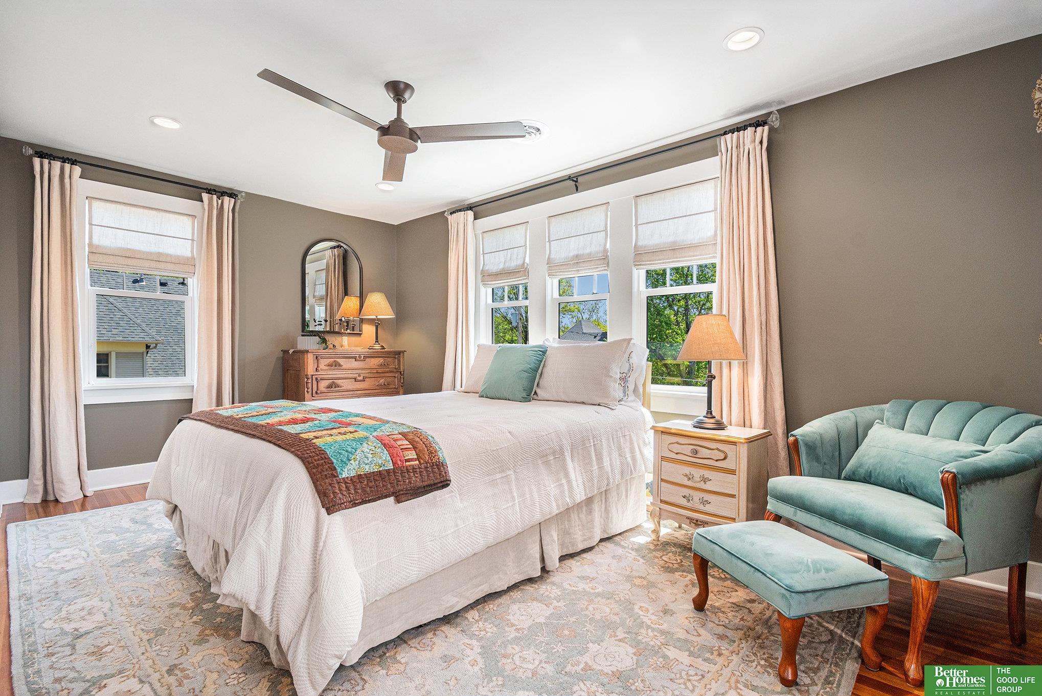 1020 E Valley Street