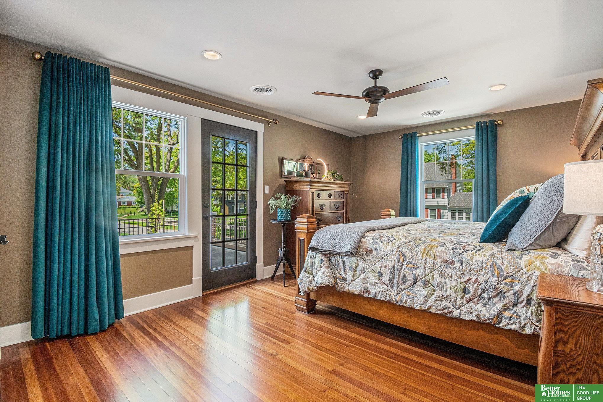 1020 E Valley Street