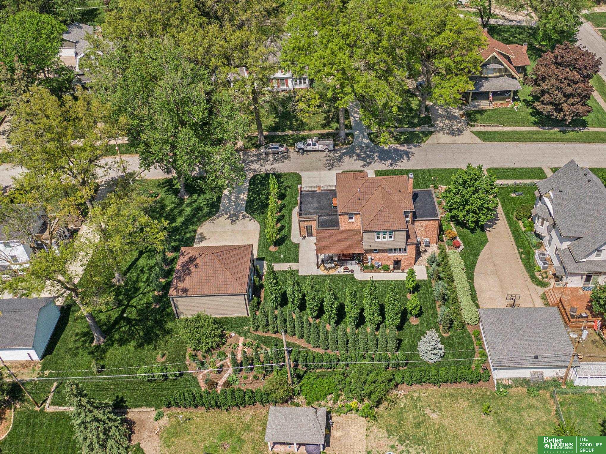 1020 E Valley Street