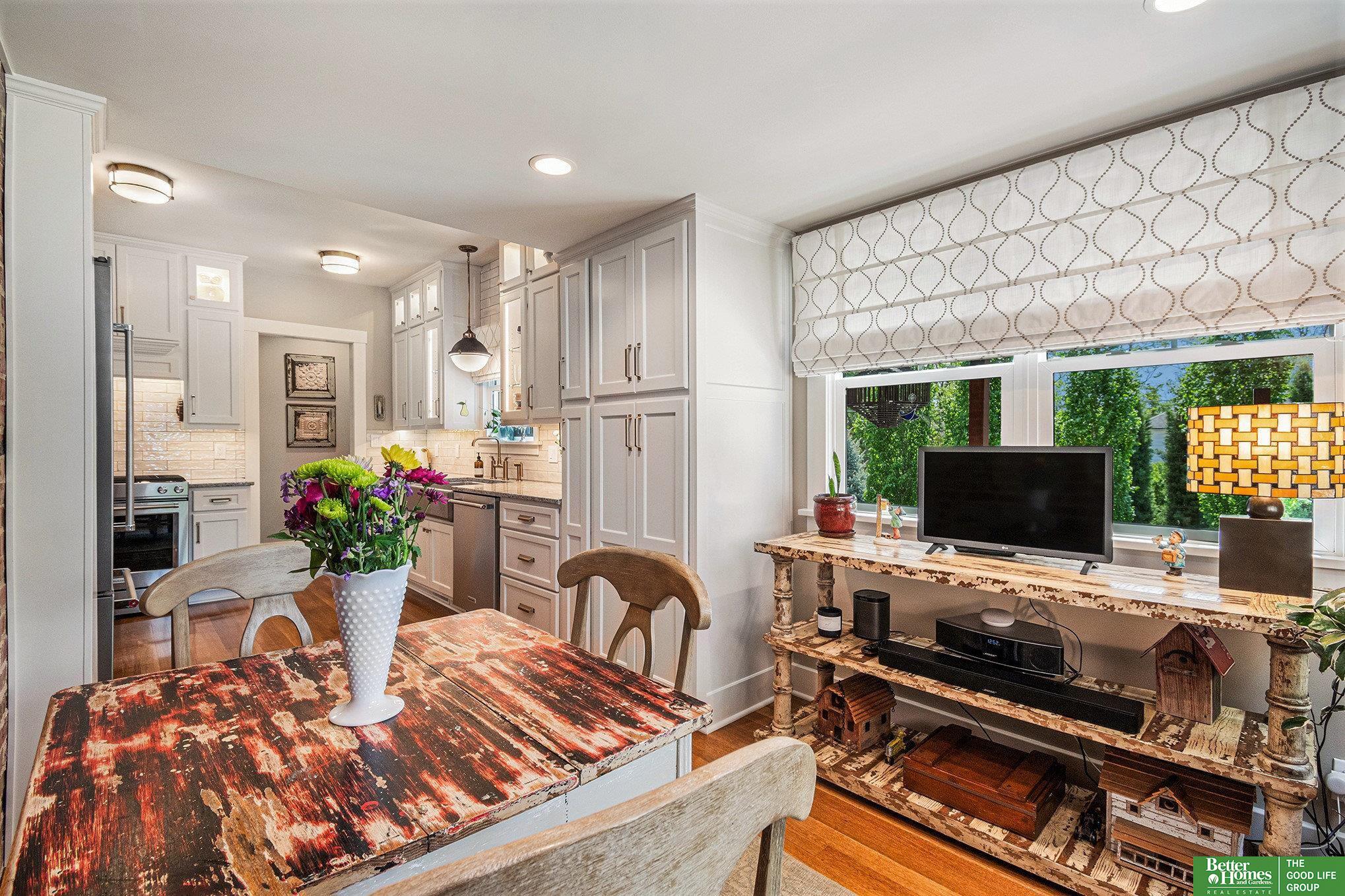 1020 E Valley Street