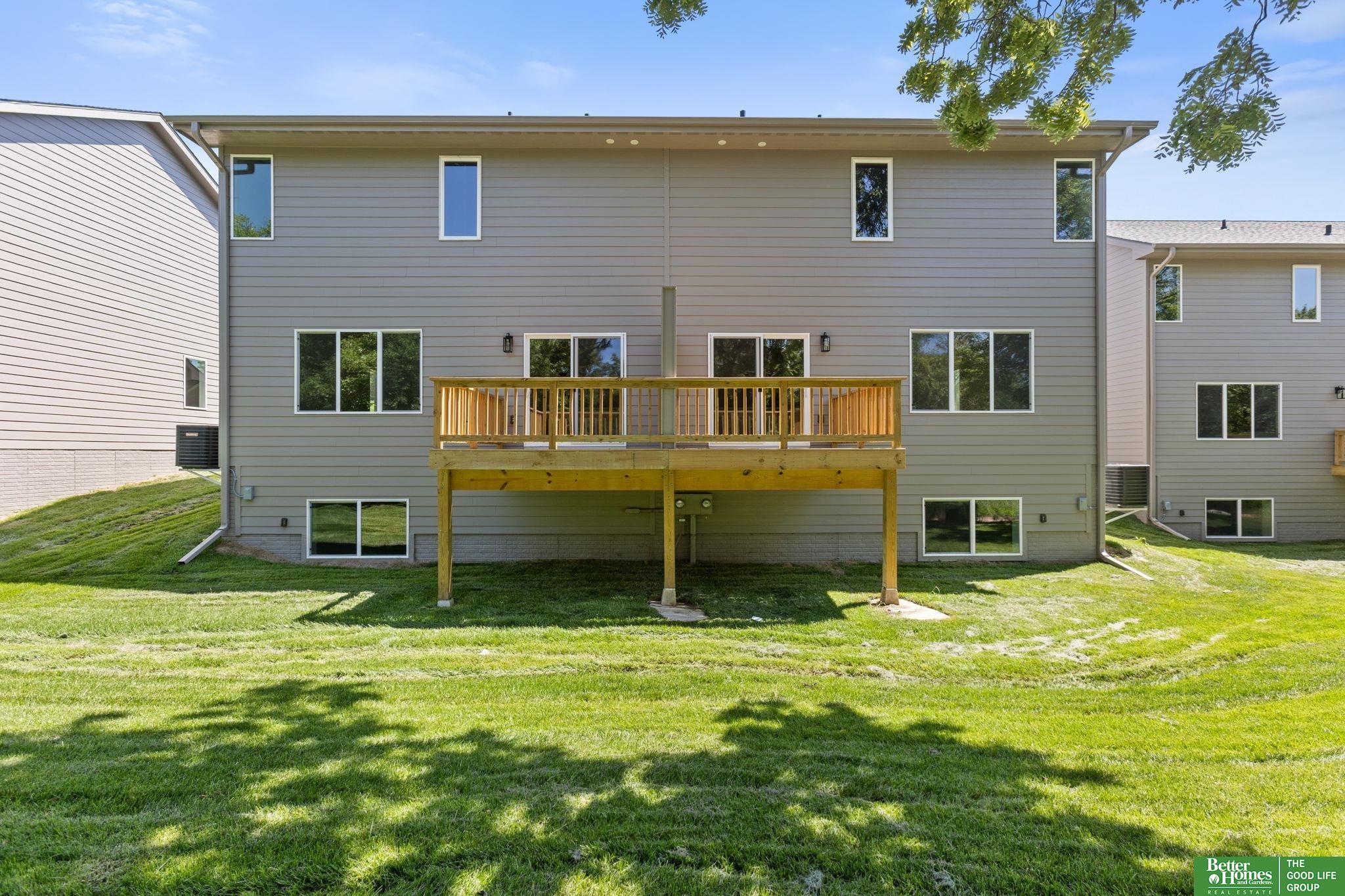 7110 N 79th Court