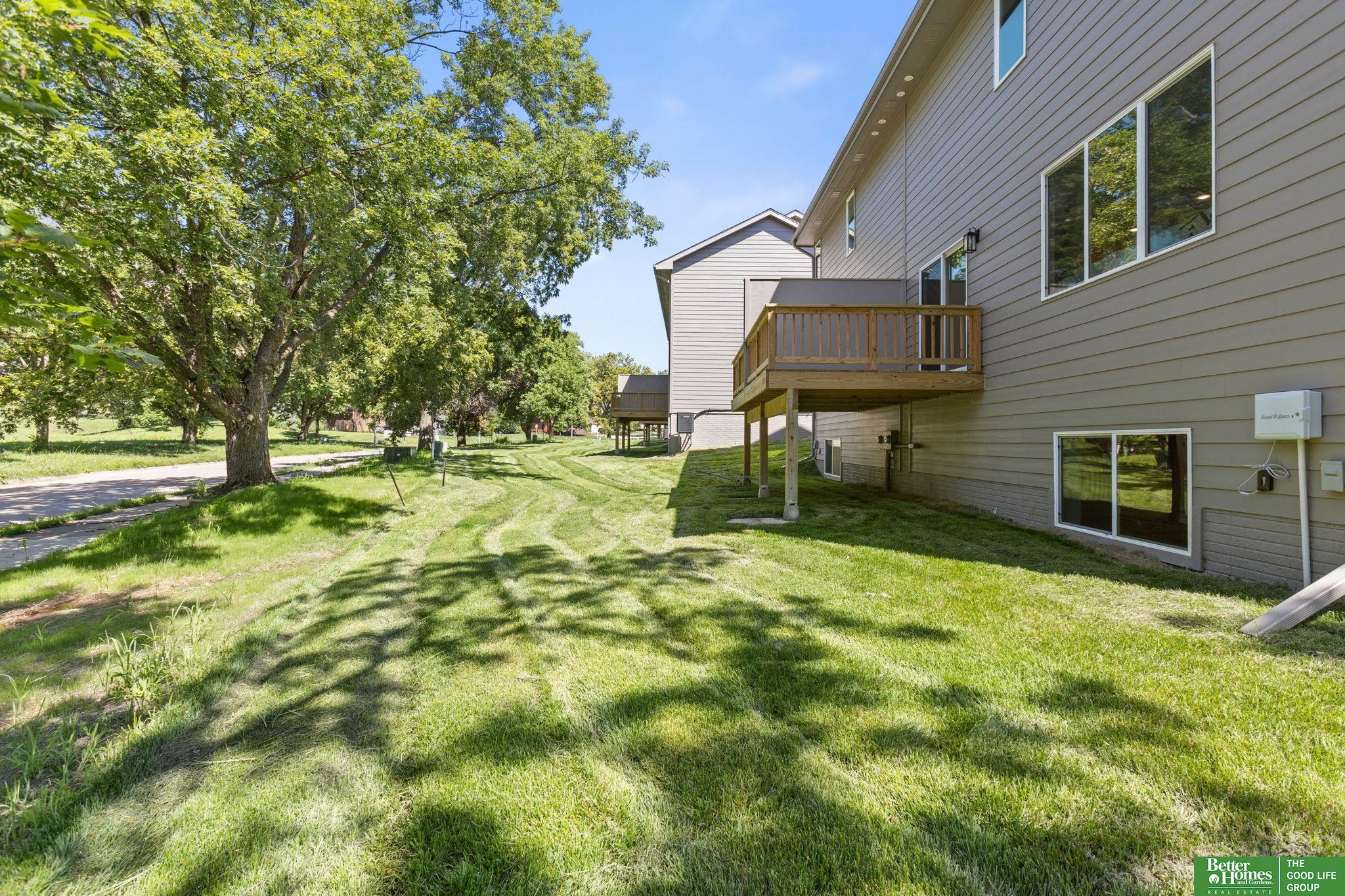 7110 N 79th Court