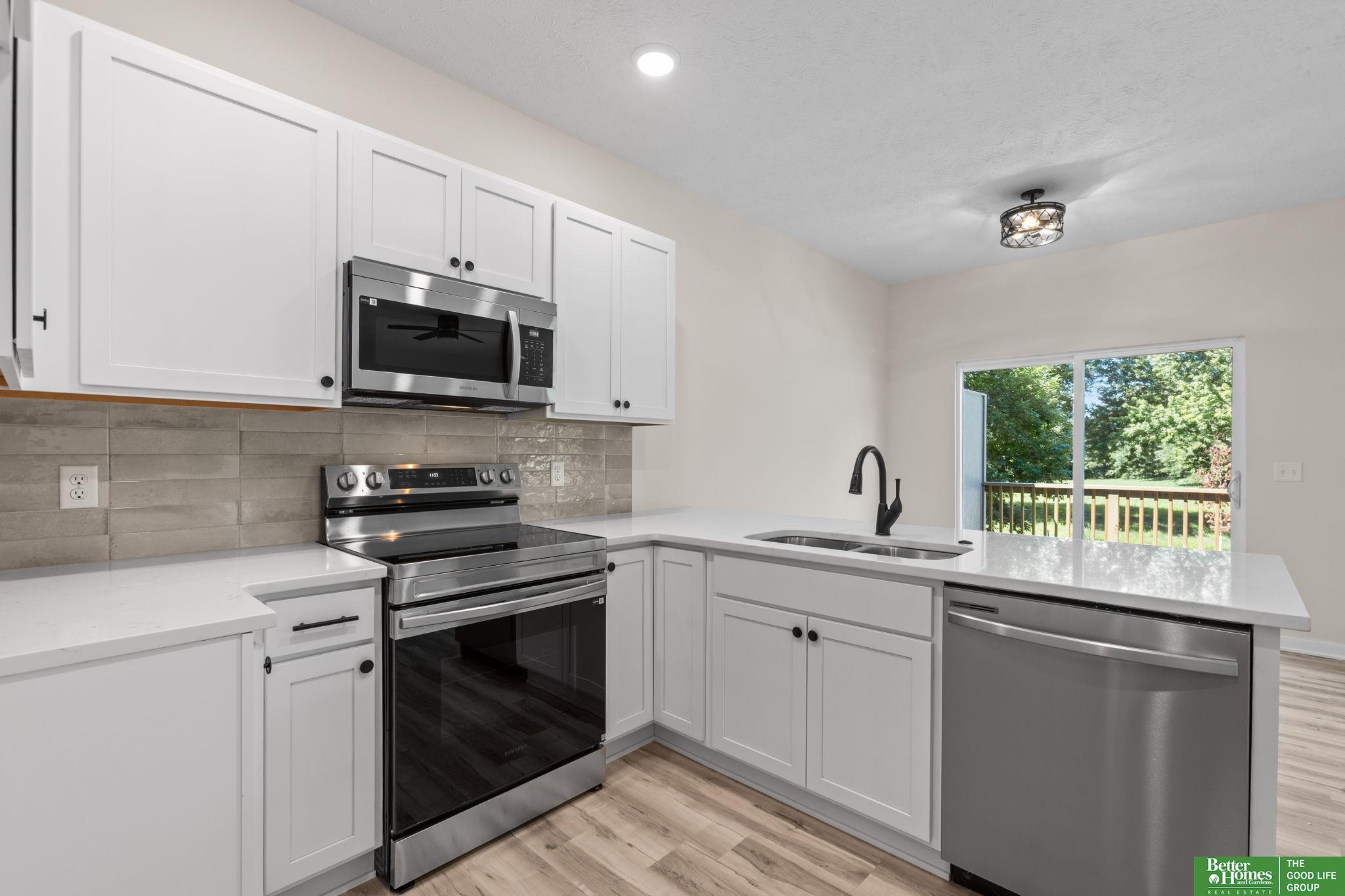 7114 N 79th Court